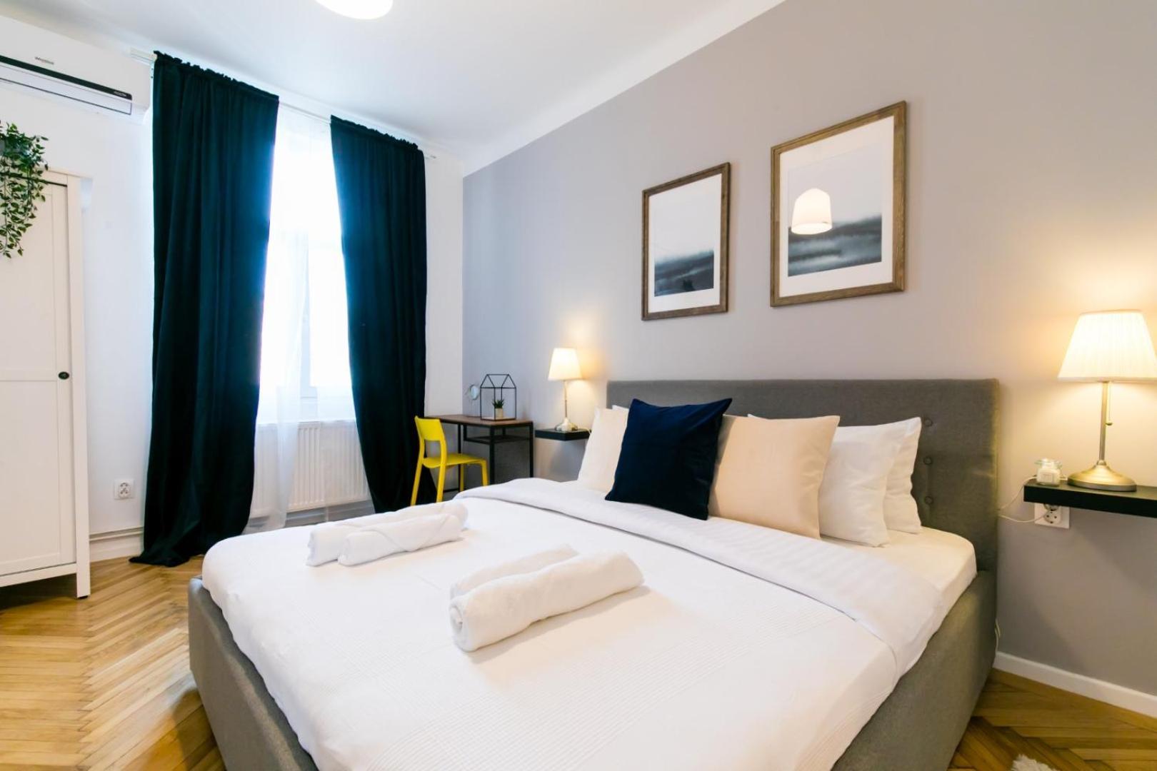 Heart Of The City - Cozy Apartments In Prime Location Bukares Bagian luar foto