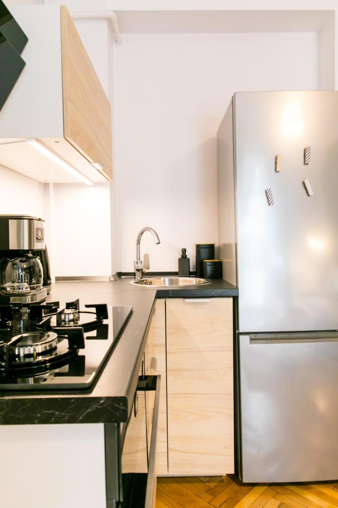 Heart Of The City - Cozy Apartments In Prime Location Bukares Ruang foto