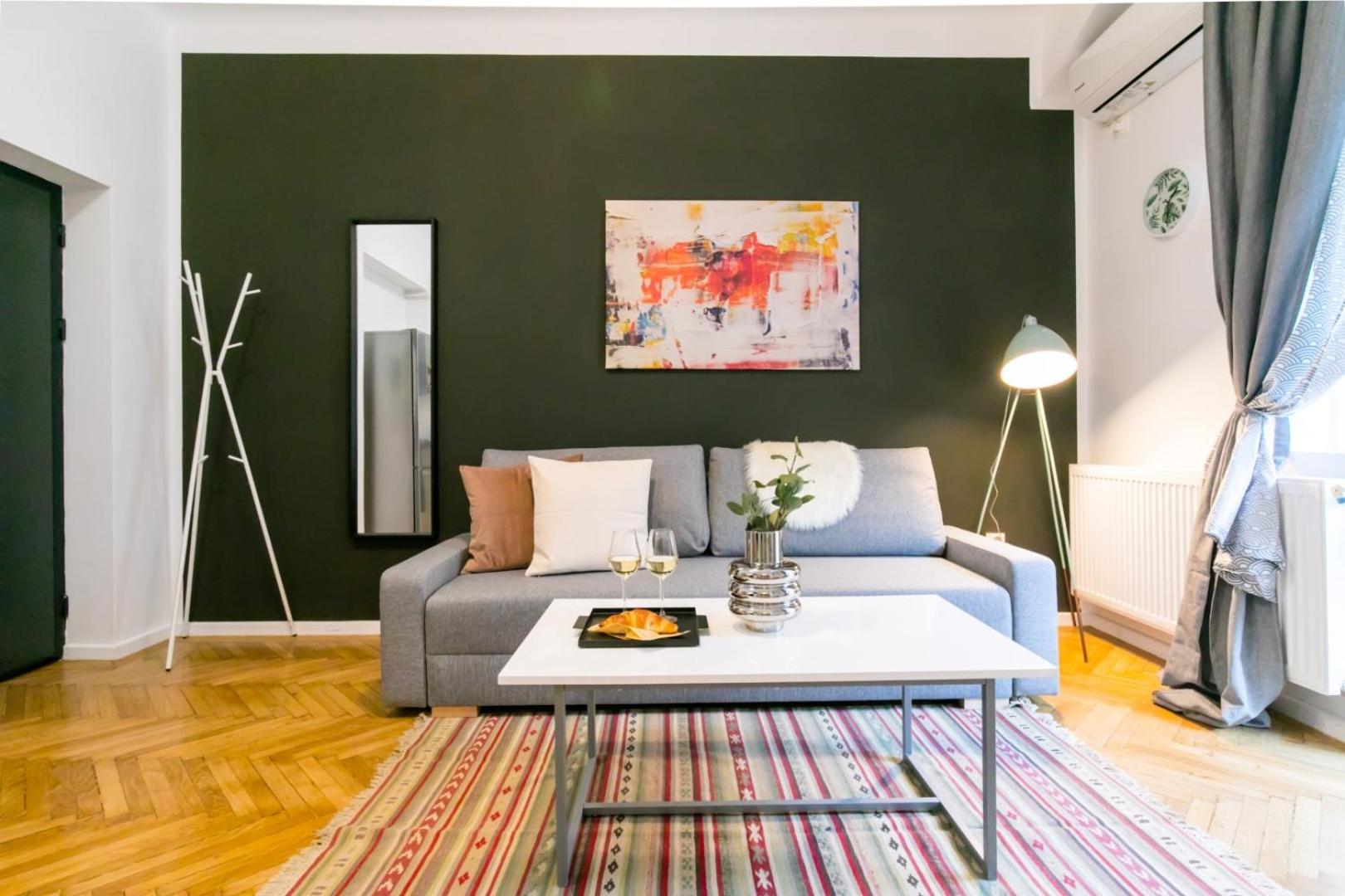Heart Of The City - Cozy Apartments In Prime Location Bukares Bagian luar foto